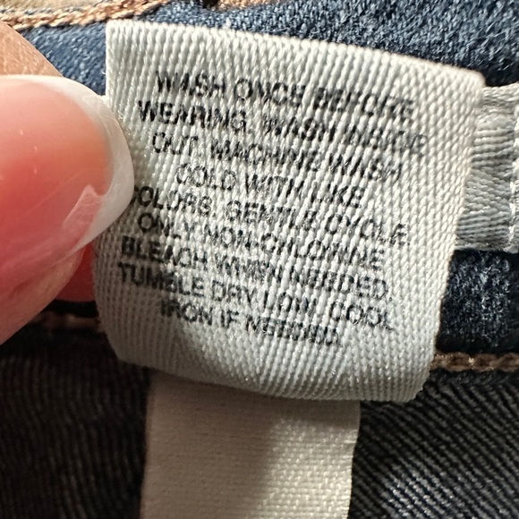 MUDD High-Waisted Frayed Hem Denim Shorts Sz 5 Distressed - Picture 6 of 11